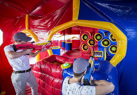 Compre uma Arena de Batalha inflável para jovens e idosos. Encomende arenas infláveis ​​online agora na JB Insuflaveis Portugal
