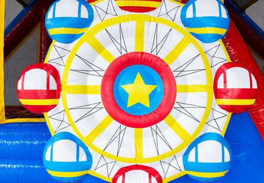 Roda-gigante inflável em módulo de pista de obstáculos tema Rollercoaster